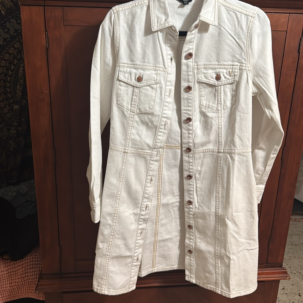 NWT Women's Frye White Long Denim Jacket - Picture 3 of 5